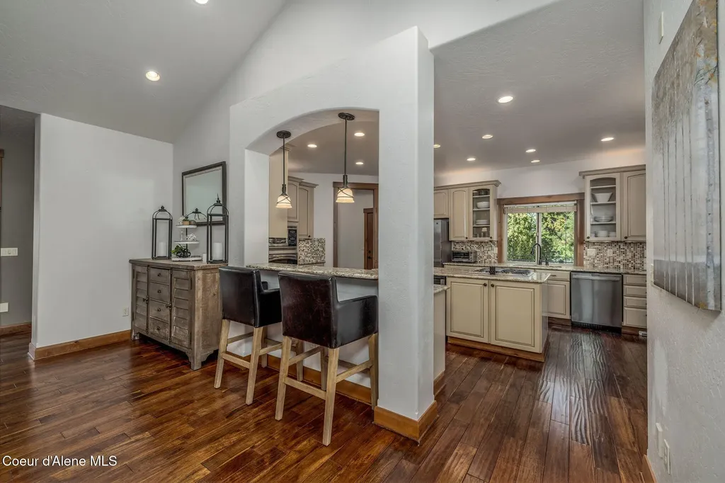 5960 N 17th Street Dalton Gardens ID 83815