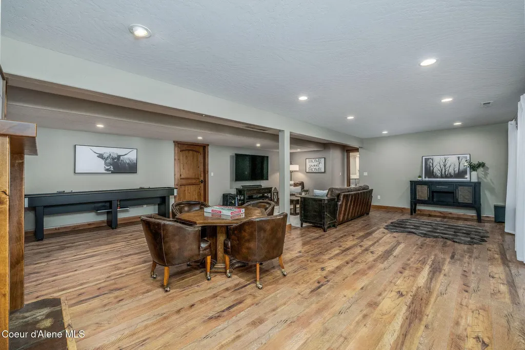 5960 N 17th Street Dalton Gardens ID 83815