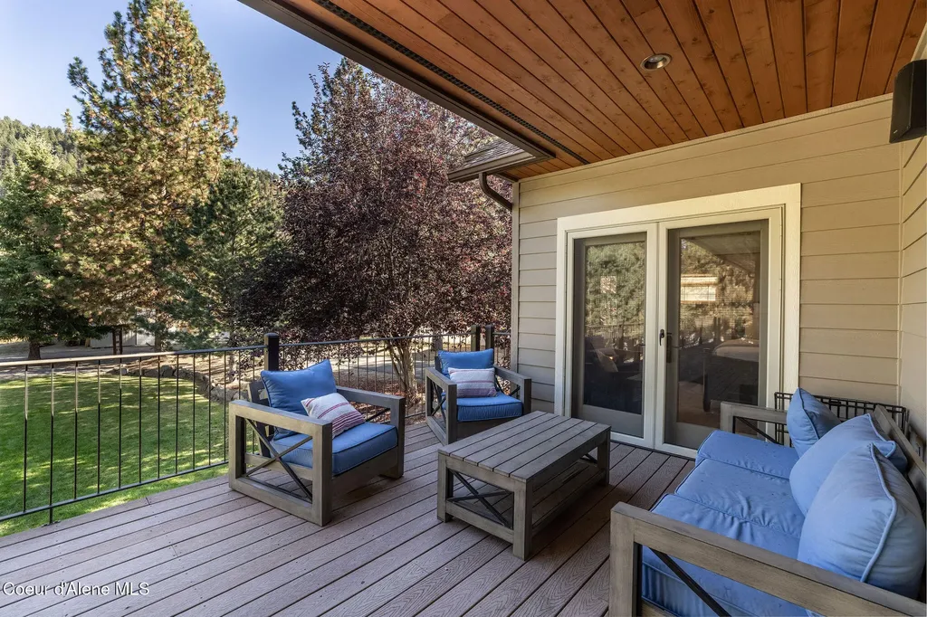 5960 N 17th Street Dalton Gardens ID 83815