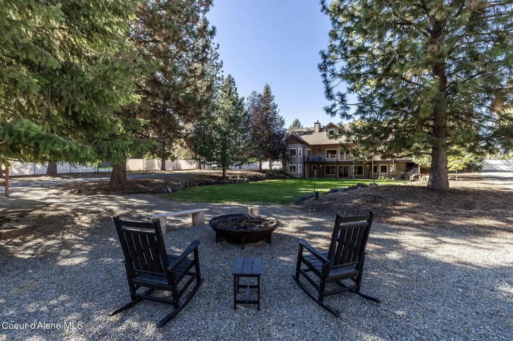5960 N 17th Street Dalton Gardens ID 83815