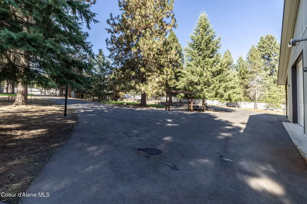 5960 N 17th Street Dalton Gardens ID 83815