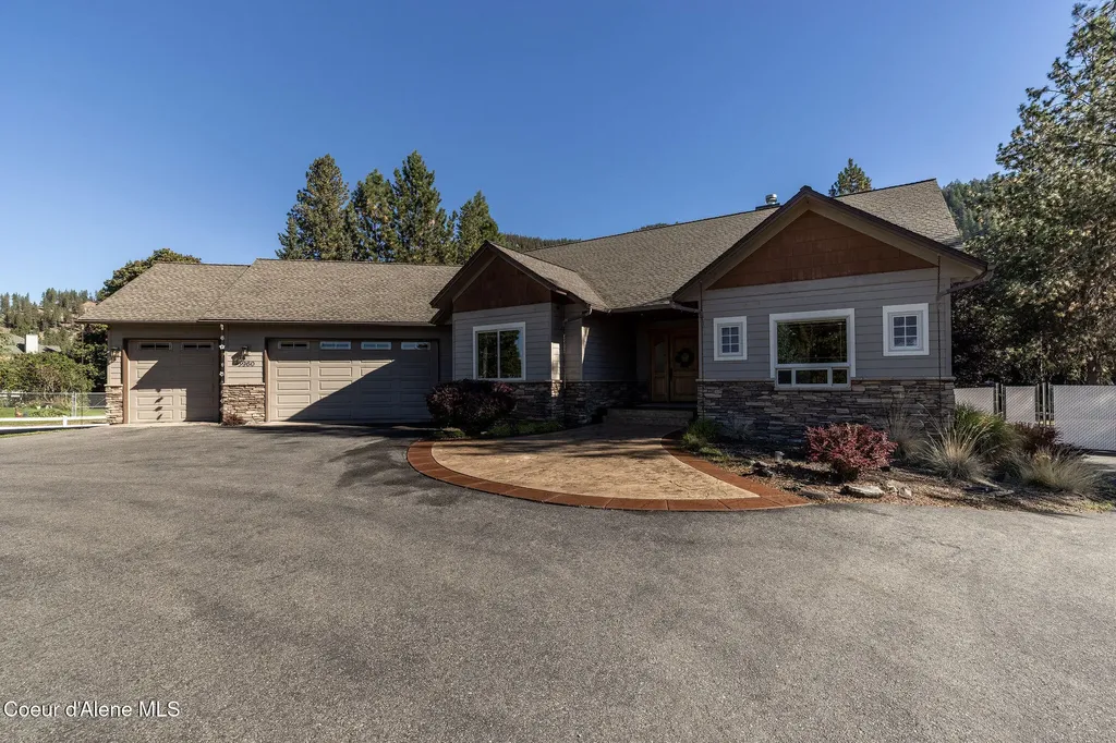 5960 N 17th Street Dalton Gardens ID 83815