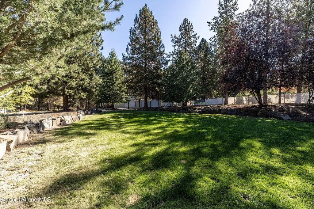 5960 N 17th Street Dalton Gardens ID 83815