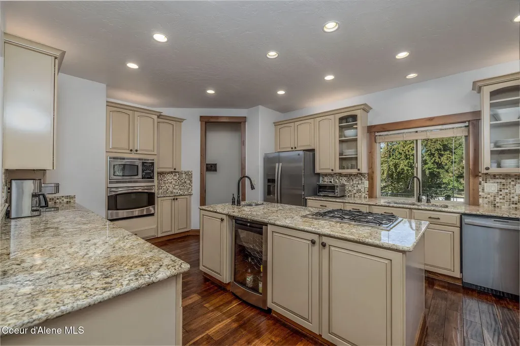 5960 N 17th Street Dalton Gardens ID 83815