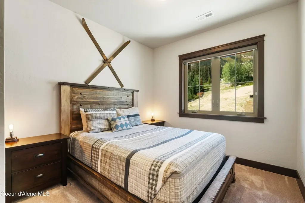 157 Chutes Lane Sandpoint ID 83864