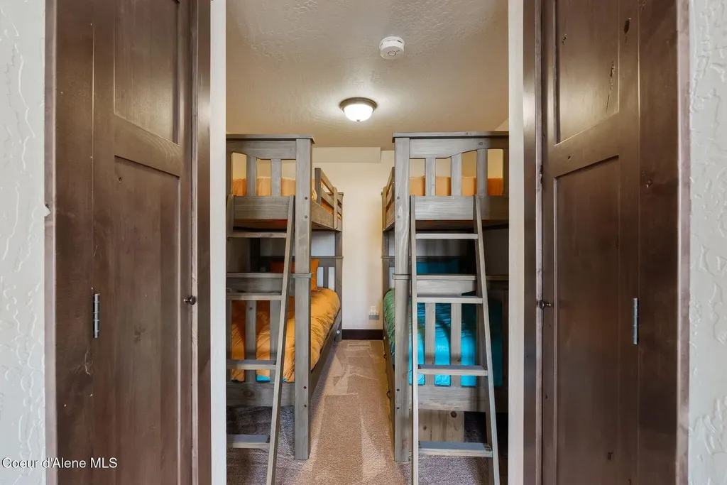 157 Chutes Lane Sandpoint ID 83864