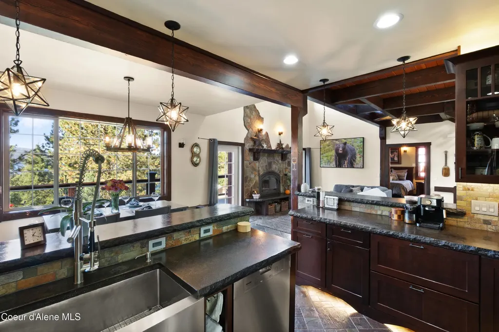 1515 E Red Barn Road Harrison ID 83833