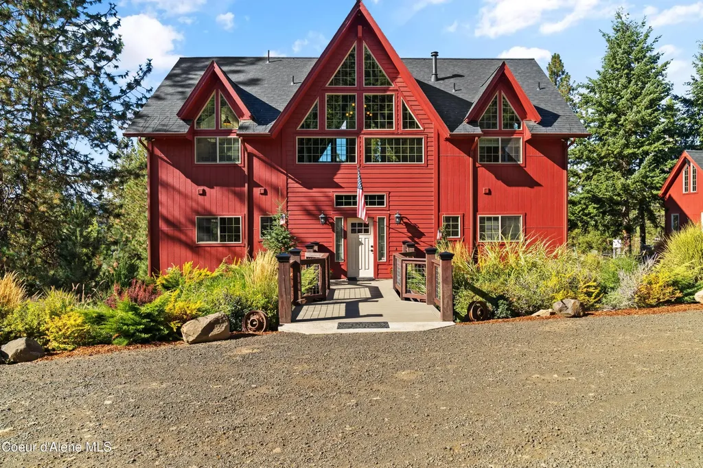 1515 E Red Barn Road Harrison ID 83833