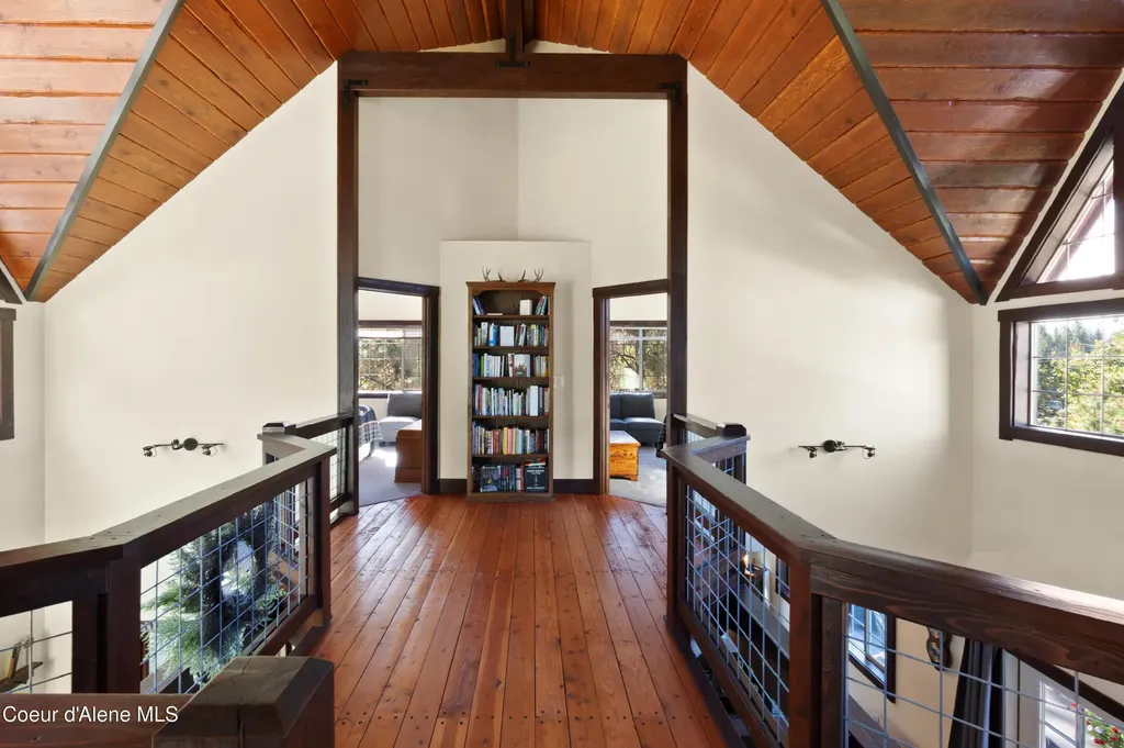 1515 E Red Barn Road Harrison ID 83833