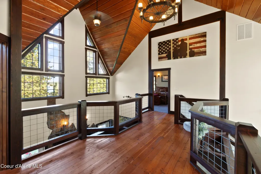 1515 E Red Barn Road Harrison ID 83833