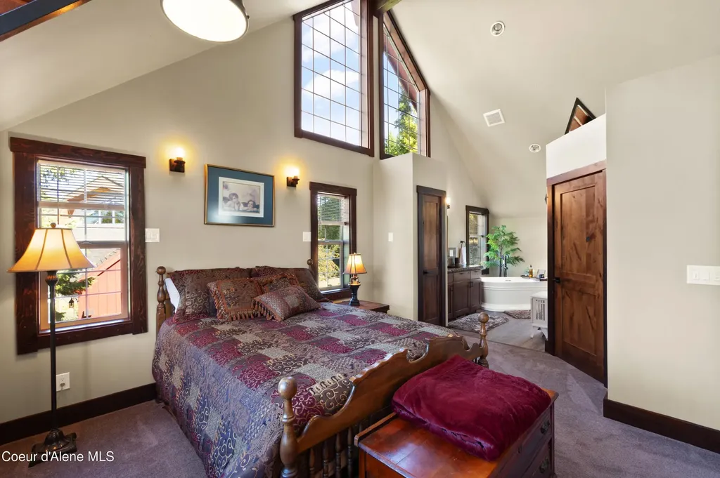 1515 E Red Barn Road Harrison ID 83833