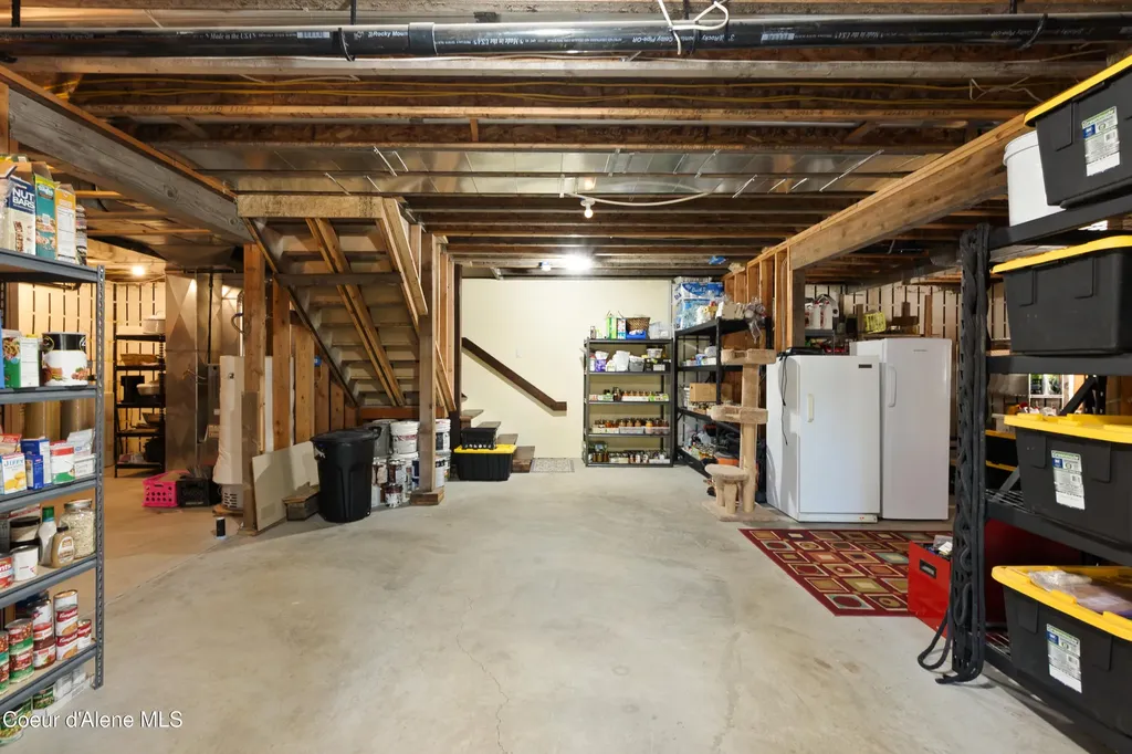 1515 E Red Barn Road Harrison ID 83833