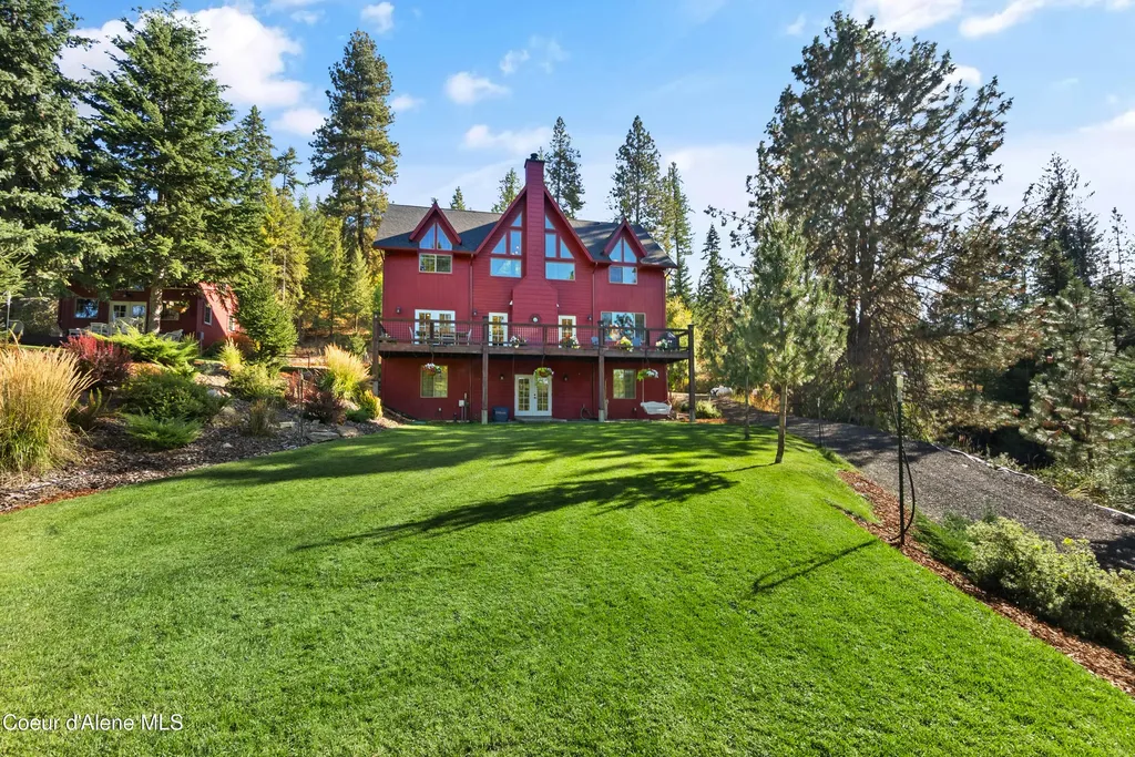 1515 E Red Barn Road Harrison ID 83833
