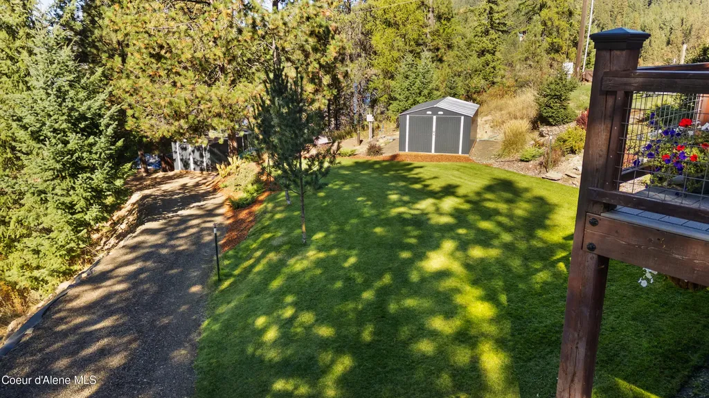 1515 E Red Barn Road Harrison ID 83833