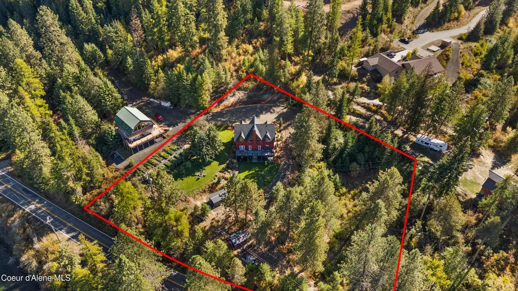 1515 E Red Barn Road Harrison ID 83833