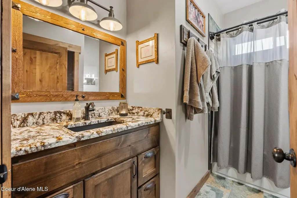 251 Louie Knotts Lane Oldtown ID 83822