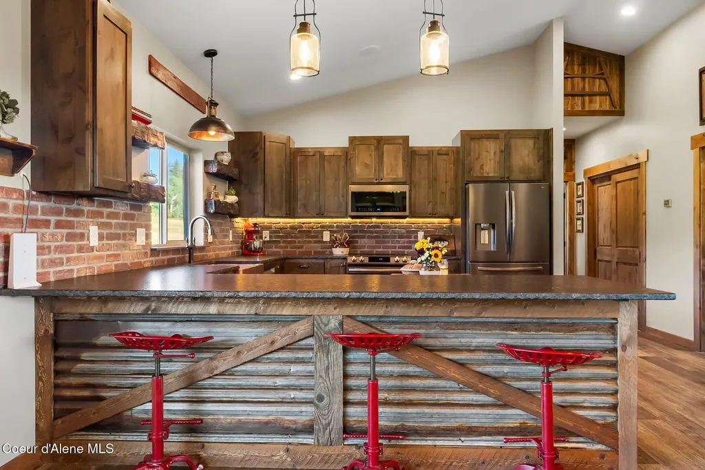 251 Louie Knotts Lane Oldtown ID 83822