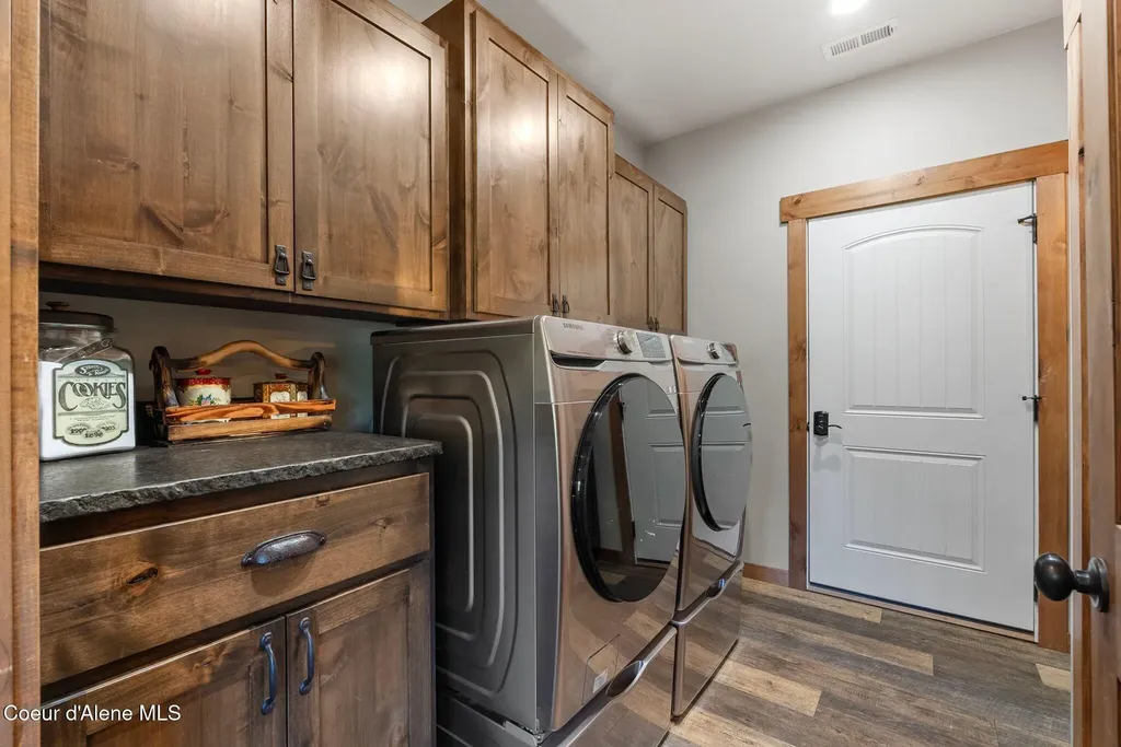 251 Louie Knotts Lane Oldtown ID 83822