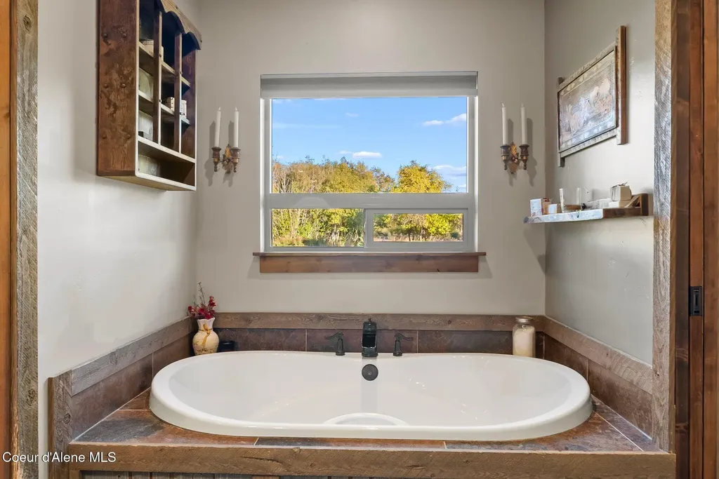 251 Louie Knotts Lane Oldtown ID 83822