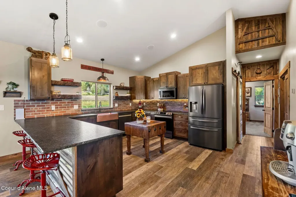 251 Louie Knotts Lane Oldtown ID 83822