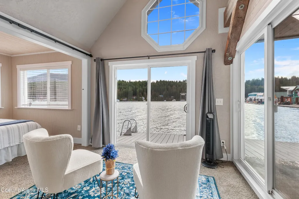 16862 E Boileaus G Dock Bayview ID 83803