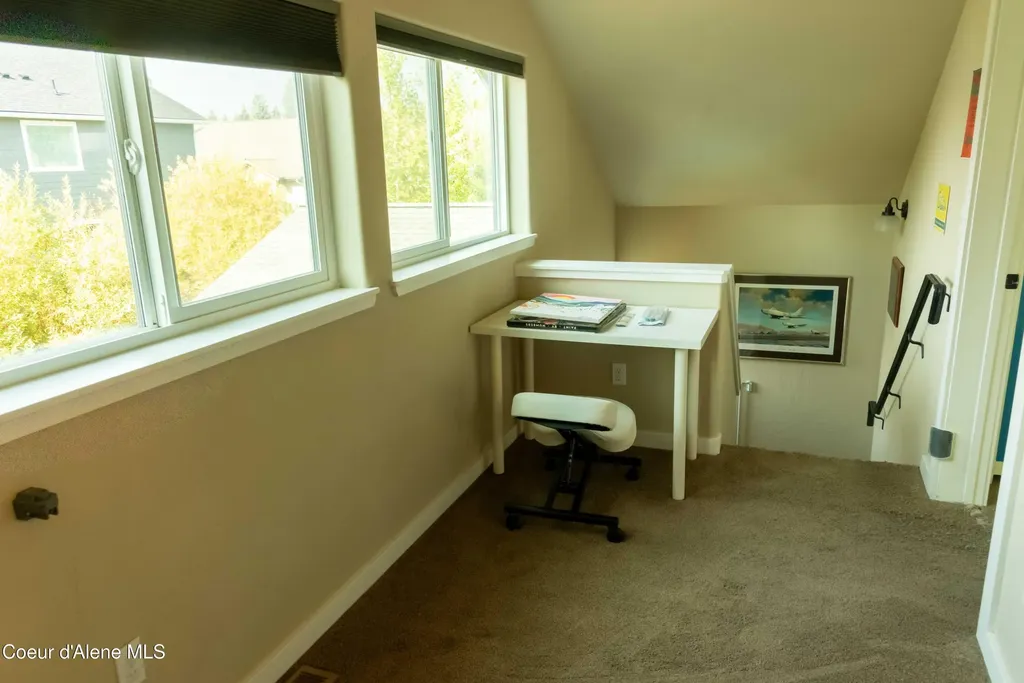 1523 Nicholas Way Sandpoint ID 83864