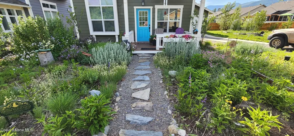 1523 Nicholas Way Sandpoint ID 83864