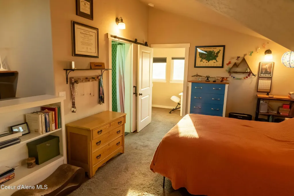 1523 Nicholas Way Sandpoint ID 83864