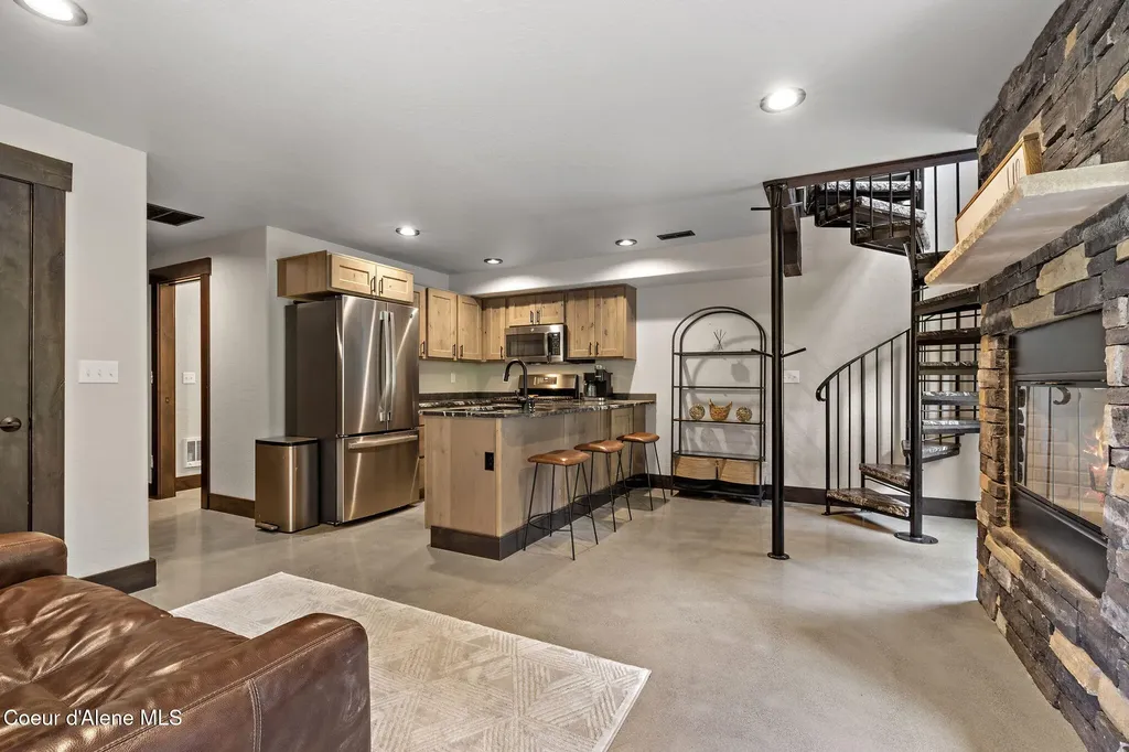 12704 N Lakewood Drive Hayden ID 83835