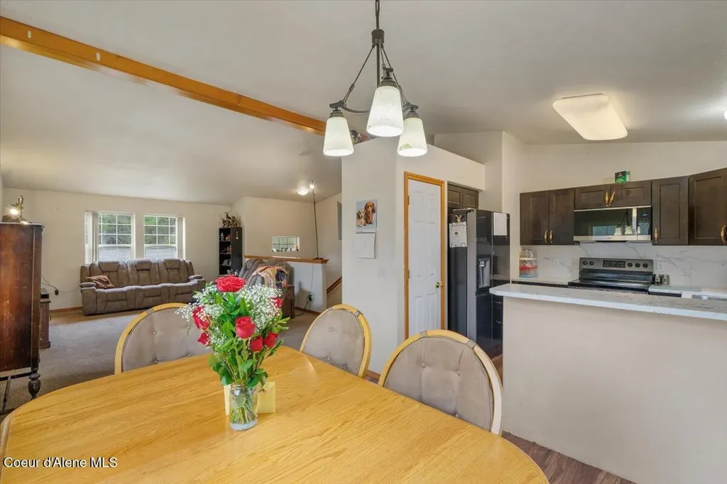 811 E Seasons Road Athol ID 83801