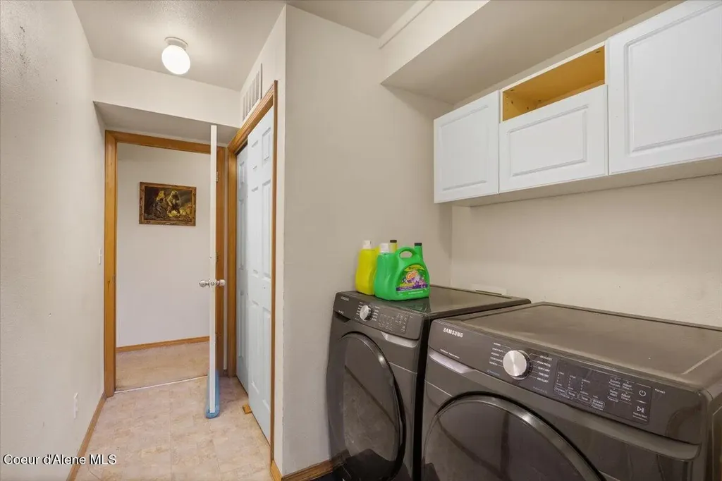 811 E Seasons Road Athol ID 83801