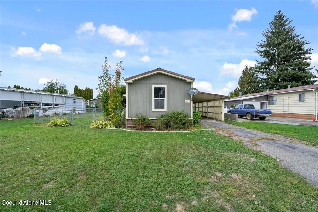 647 W Kentucky Avenue Hayden ID 83835