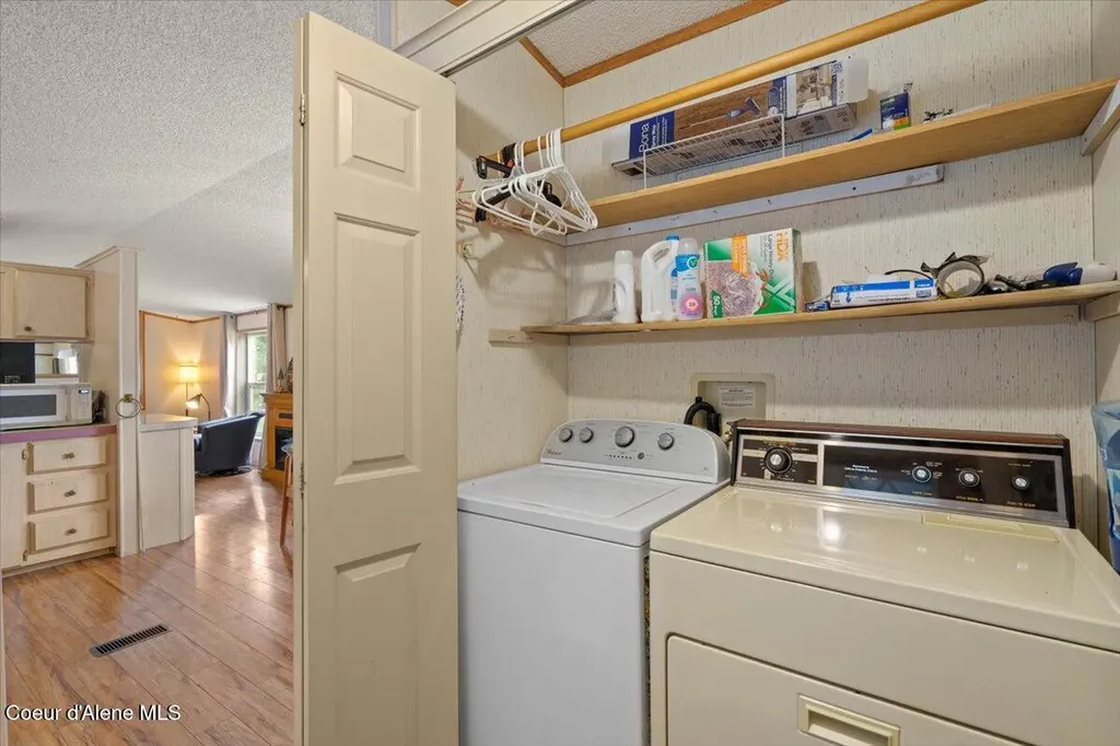 647 W Kentucky Avenue Hayden ID 83835