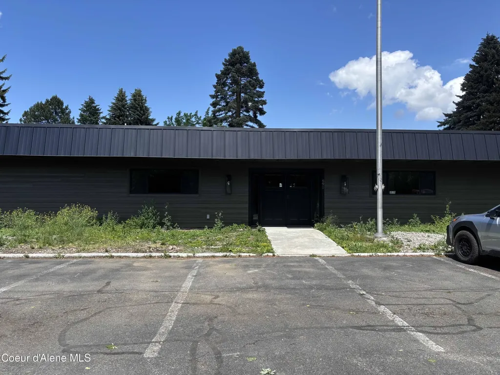 647 W Kentucky Avenue Hayden ID 83835