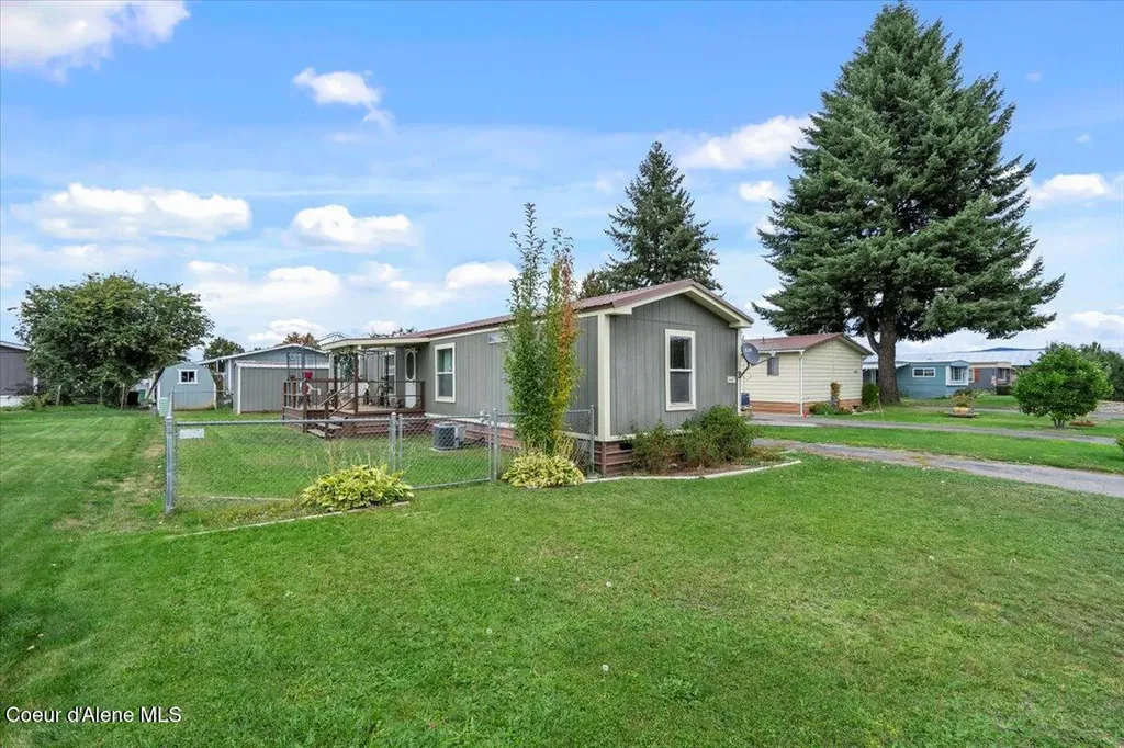 647 W Kentucky Avenue Hayden ID 83835