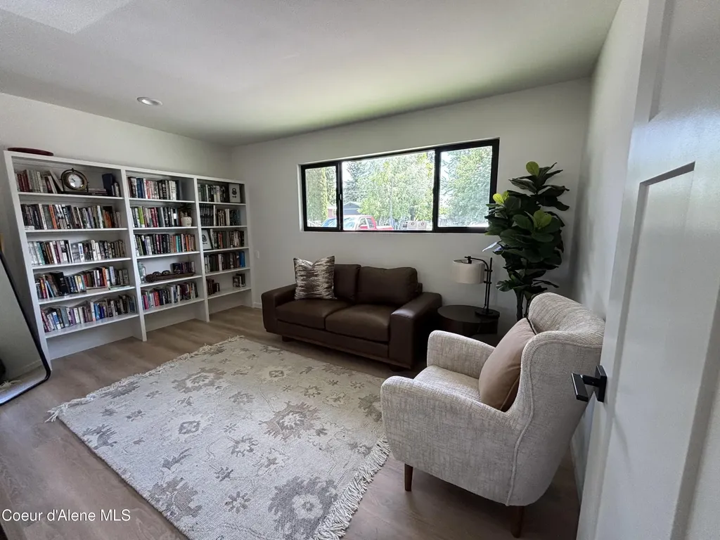 647 W Kentucky Avenue Hayden ID 83835