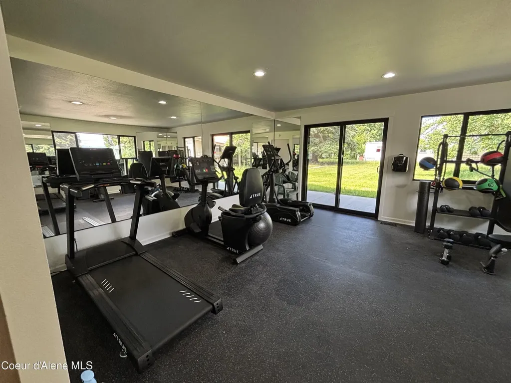 647 W Kentucky Avenue Hayden ID 83835