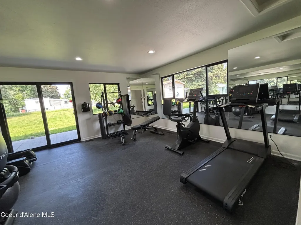 647 W Kentucky Avenue Hayden ID 83835
