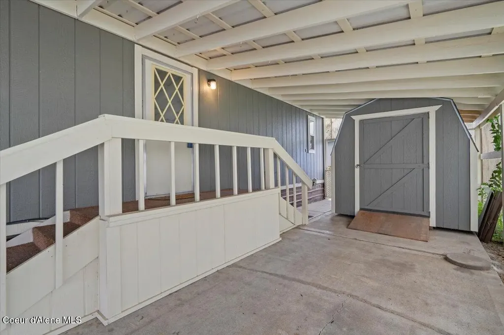 647 W Kentucky Avenue Hayden ID 83835