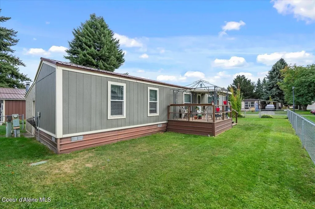 647 W Kentucky Avenue Hayden ID 83835