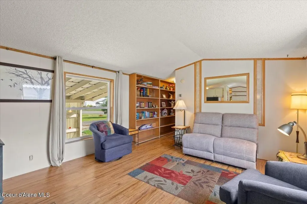 647 W Kentucky Avenue Hayden ID 83835