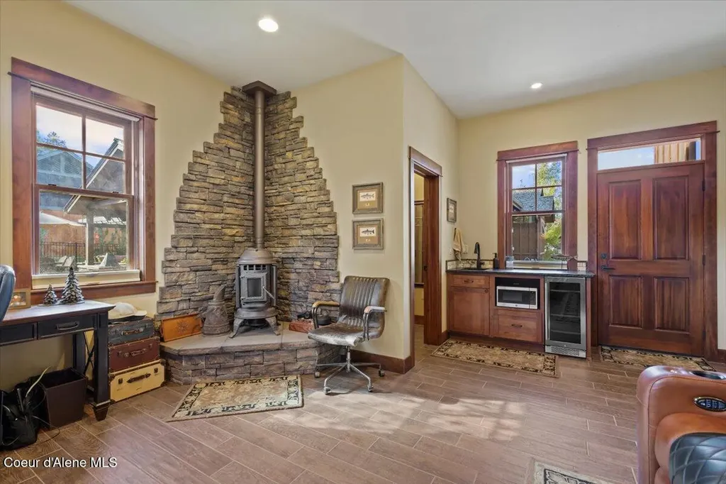 1538 E Bruin Loop Hayden ID 83835