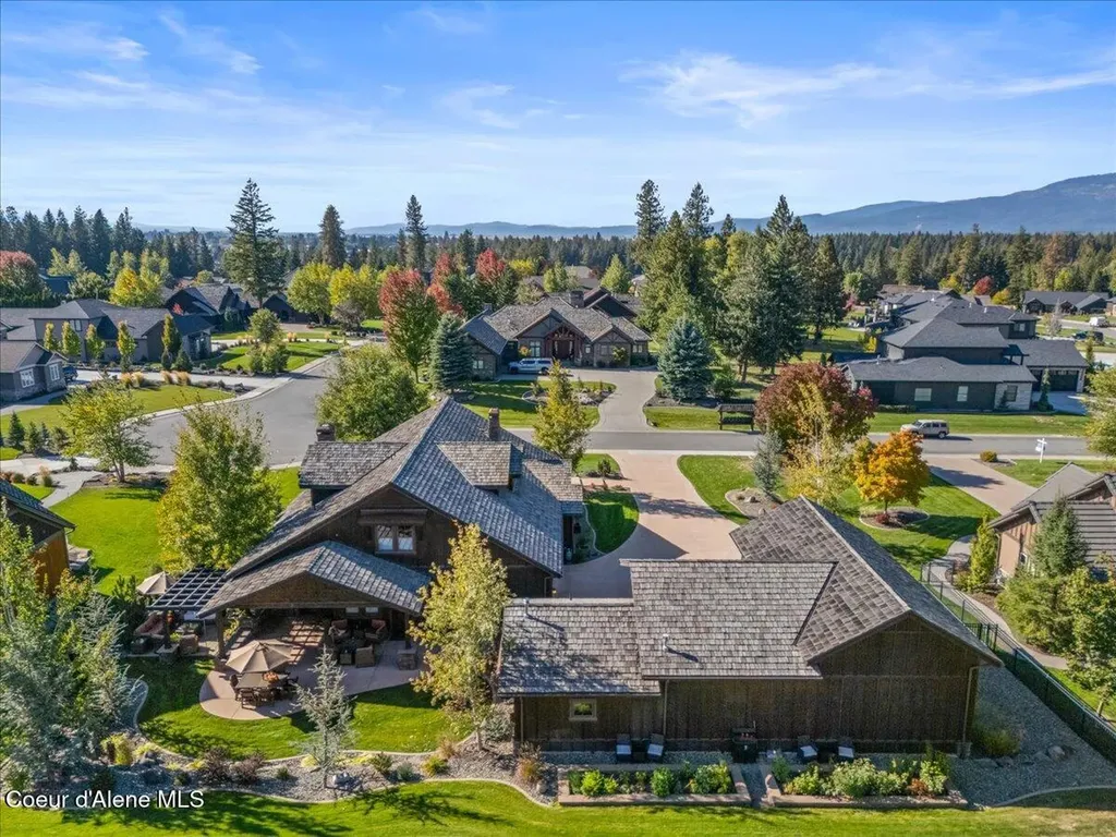 1538 E Bruin Loop Hayden ID 83835