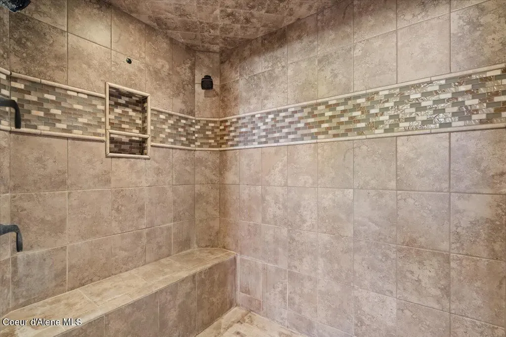 1538 E Bruin Loop Hayden ID 83835