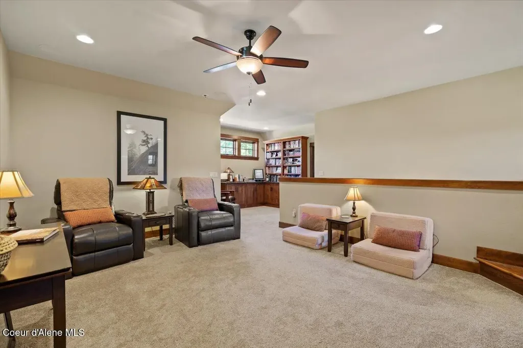 1538 E Bruin Loop Hayden ID 83835