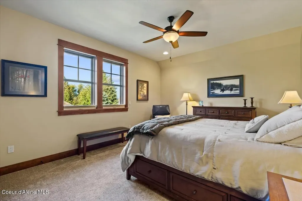 1538 E Bruin Loop Hayden ID 83835