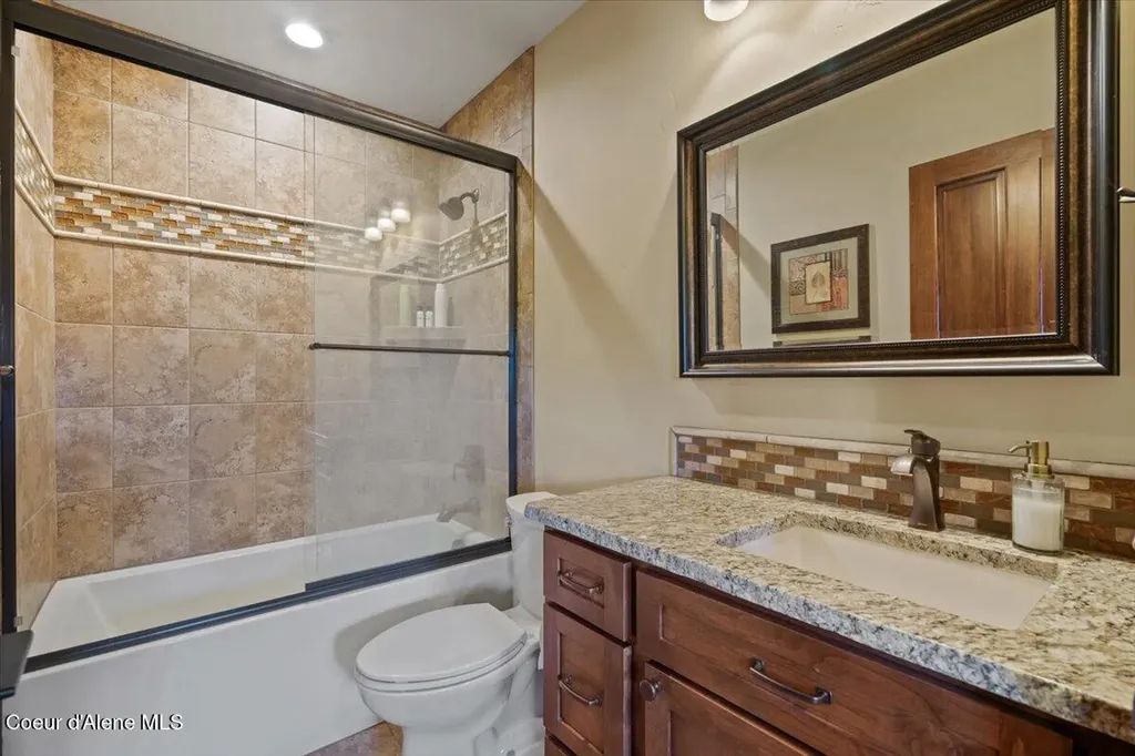 1538 E Bruin Loop Hayden ID 83835