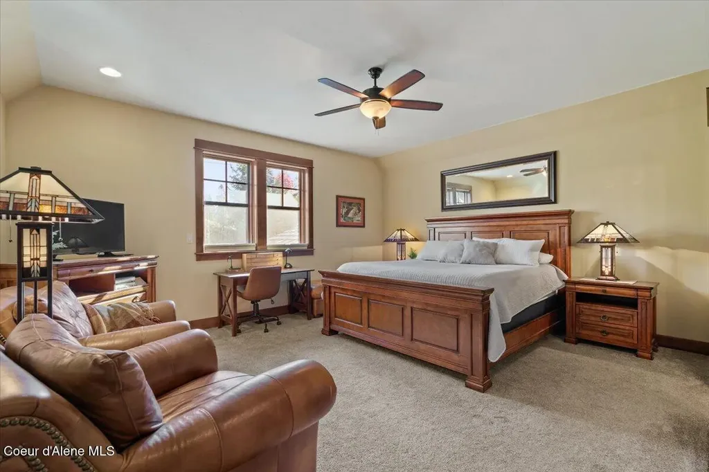 1538 E Bruin Loop Hayden ID 83835