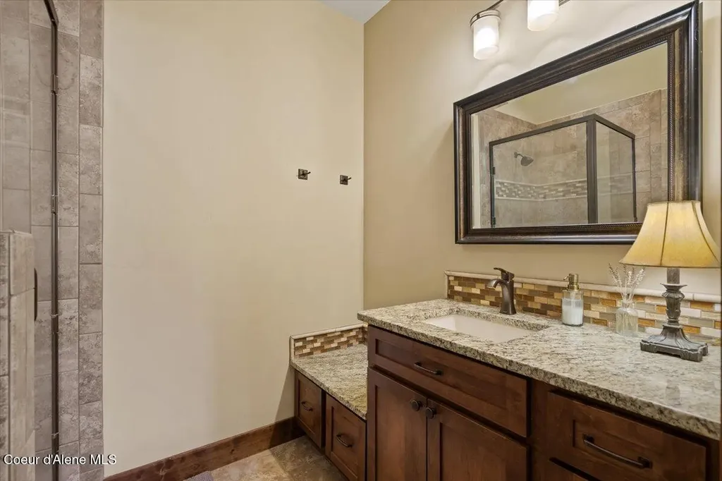1538 E Bruin Loop Hayden ID 83835