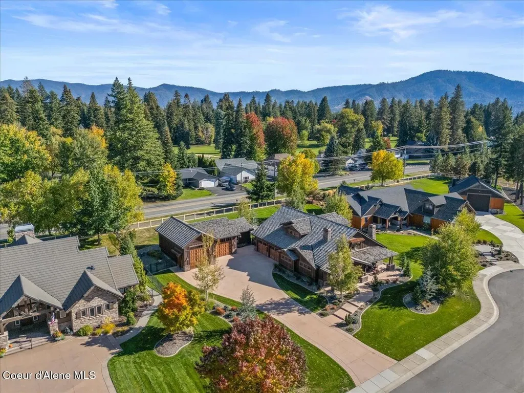 1538 E Bruin Loop Hayden ID 83835